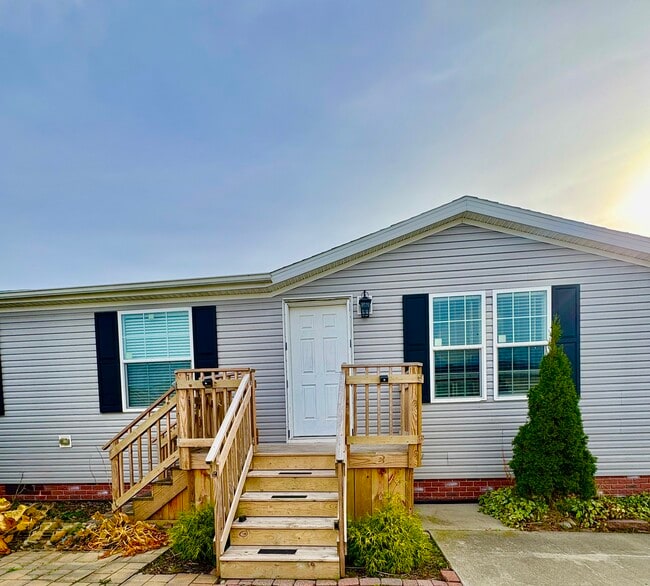 11097 Indianwood Ct in South Lyon, MI - Foto de edificio - Building Photo