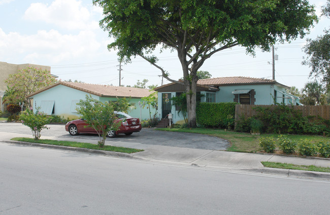 1642-1644 SW 4th Ave in Fort Lauderdale, FL - Building Photo - Building Photo