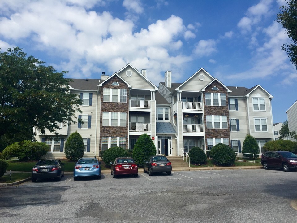 5640 Wade Ct, Unit #k in Frederick, MD - Building Photo