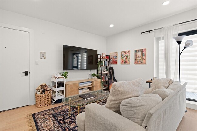 15 Parker Hill Ave, Unit 11 in Boston, MA - Building Photo - Building Photo