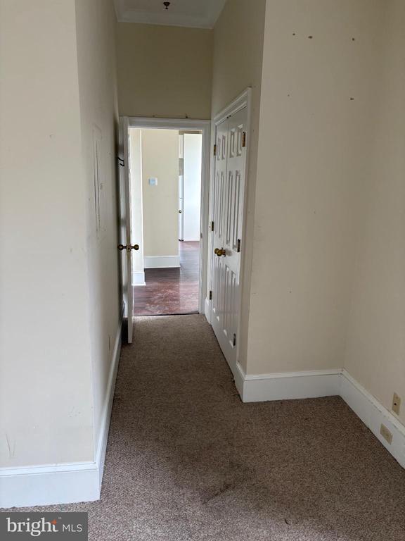 property at 10 N Main St