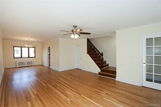 67-47 Kessel St in Queens, NY - Building Photo - Building Photo