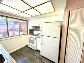 5808 Nassau Dr in Austin, TX - Building Photo - Building Photo
