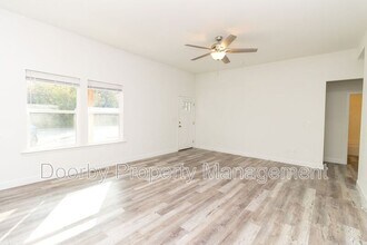 1213 N Chamberlain Ave in Chattanooga, TN - Foto de edificio - Building Photo