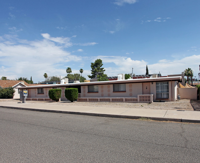 1114 E Adams St in Tucson, AZ - Building Photo - Building Photo