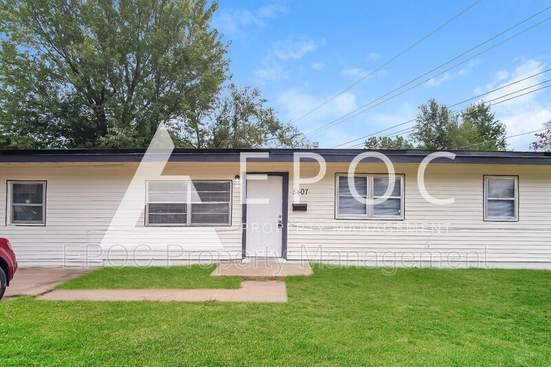 5407 N Johnstown Ave in Tulsa, OK - Building Photo