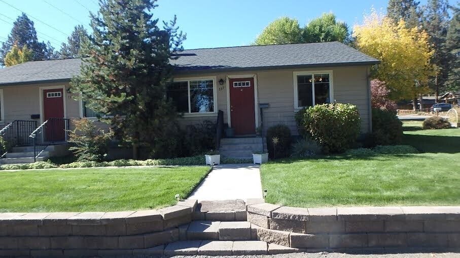 735-737 NW 15th St in Bend, OR - Building Photo