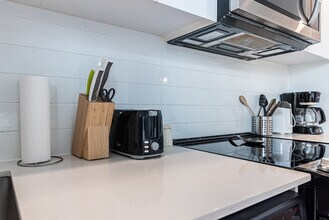 1635 Rue Berri in Montréal, QC - Building Photo - Building Photo