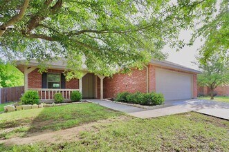 2305 Arrowhead Pass in Melissa, TX - Building Photo - Building Photo
