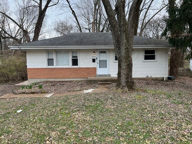 property at 624 Wesley Ave