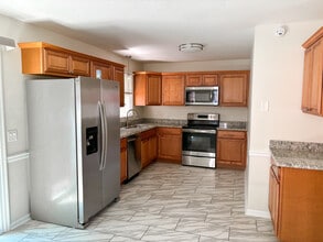 10355 Bunting Rd in Chestertown, MD - Building Photo - Building Photo