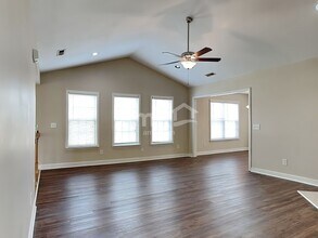 101 Sedge Meadow Dr in Winston-Salem, NC - Foto de edificio - Building Photo