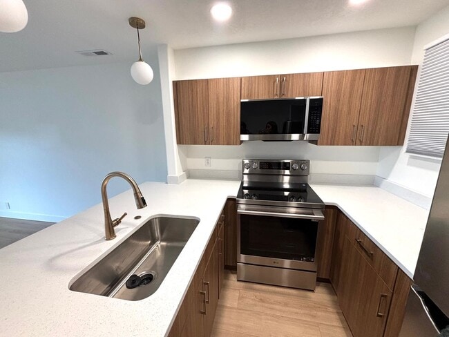 property at 7327 Springcrest Ct