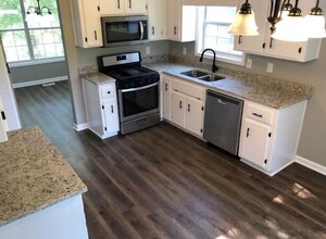 608 Amberwood Pl in Kingston, GA - Building Photo - Building Photo