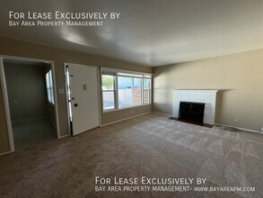 330 Orchard Ave in Redwood City, CA - Building Photo - Building Photo