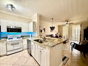 2715 Via Capri in Clearwater, FL - Building Photo - Building Photo