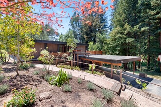 1200 Mountain Home Rd in Woodside, CA - Building Photo - Building Photo