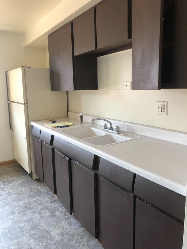 7429 W Beckett Ave, Unit Upper unit in Milwaukee, WI - Building Photo - Building Photo