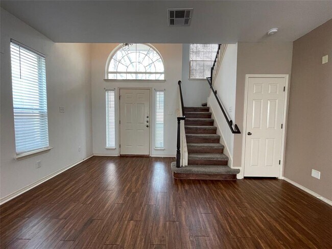 10520 Dunham Forest Rd in Austin, TX - Building Photo - Building Photo
