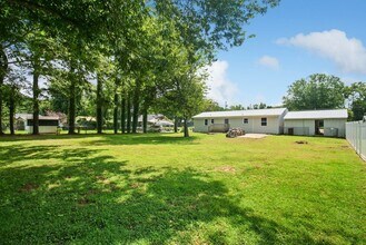 106 Napier Dr in Columbia, TN - Building Photo - Building Photo