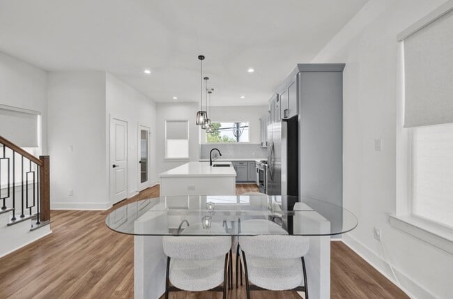 property at 1102 Paul Quinn St