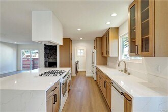 7043 E Harco St in Long Beach, CA - Building Photo - Building Photo