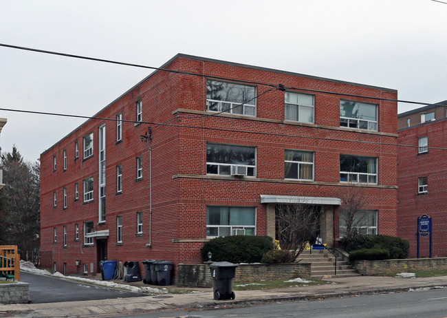 1299 Bayview Ave in Toronto, ON - Building Photo - Primary Photo