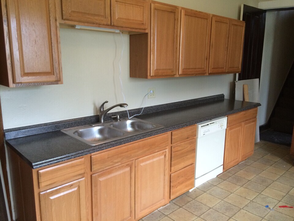 227 James St in Dayton, OH - Building Photo