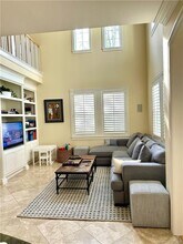 23907 Windward Ln in Santa Clarita, CA - Foto de edificio - Building Photo