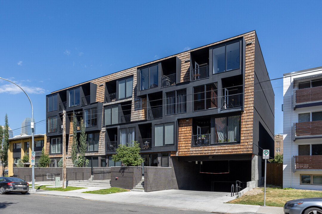 1720 7 St SW in Calgary, AB - Building Photo