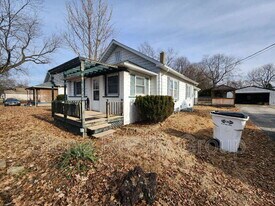 4412 S 12th St in Terre Haute, IN - Building Photo