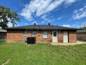 3022 Montwood Dr in Montgomery, AL - Building Photo - Building Photo