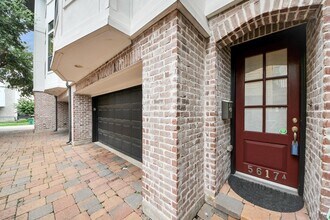 5617 Kiam St in Houston, TX - Building Photo - Building Photo