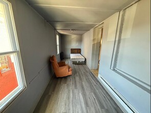 1341 S Layton Blvd in Milwaukee, WI - Building Photo - Building Photo