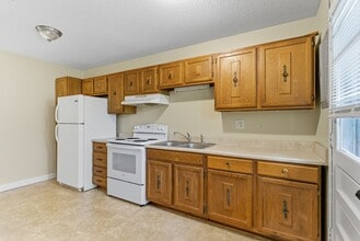 145 Lester Heights Rd in Johnson City, TN - Building Photo - Building Photo