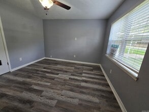 406 SE 1st St in Bryant, AR - Building Photo - Building Photo