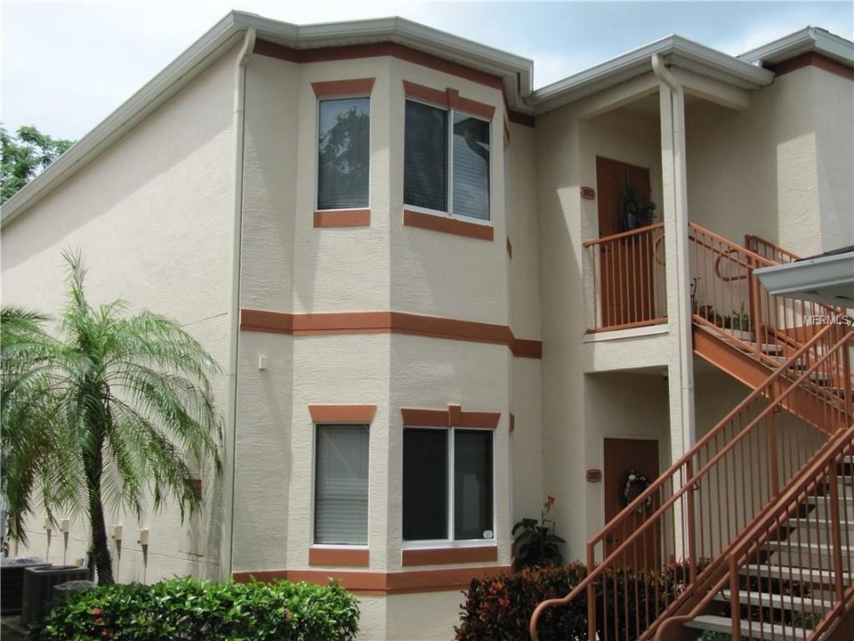 Mediterranea Garden Homes in Sarasota, FL - Foto de edificio