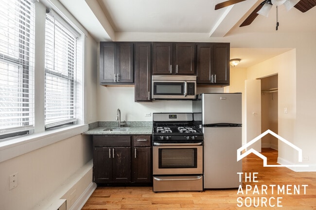 4737 N Hermitage Ave in Chicago, IL - Building Photo - Building Photo