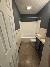 1793 Sheffield Dr in Akron, OH - Building Photo - Building Photo