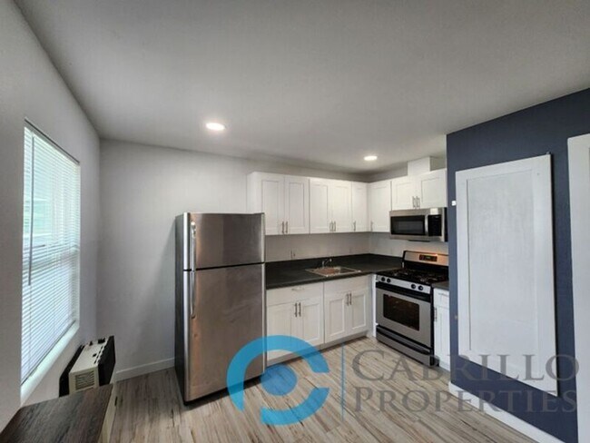 1307 Division St in Oceanside, CA - Building Photo - Building Photo