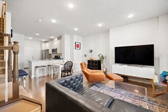 88 Wesmont Drive in Wood Ridge, NJ - Building Photo - Building Photo