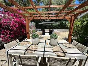 450 Santa Rosa Ln in Montecito, CA - Building Photo - Building Photo