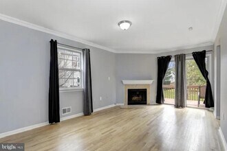 32 Edith Dr in Franklin Township, NJ - Building Photo - Building Photo