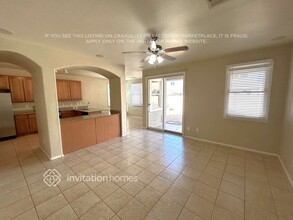 2222 E Wayland Dr in Phoenix, AZ - Building Photo - Building Photo