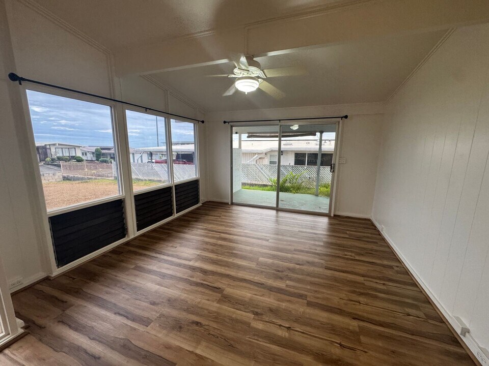 1934 Hoohai St in Pearl City, HI - Building Photo