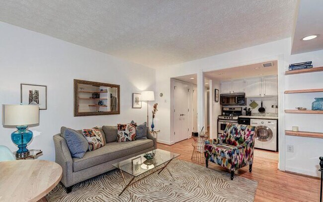 1617 Corcoran St NW, Unit A in Washington, DC - Building Photo - Building Photo