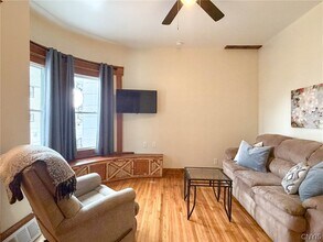 1015 White Pl in Utica, NY - Building Photo - Building Photo