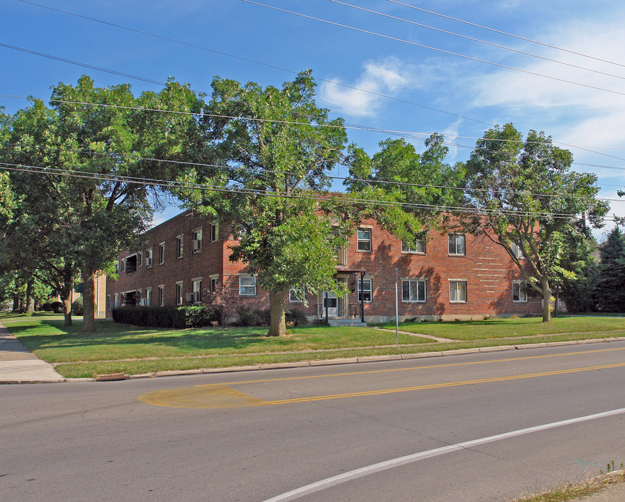 624 Shadowlawn Ave in Dayton, OH - Building Photo