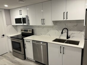 10505-10563 63 Ave in Edmonton, AB - Building Photo - Building Photo