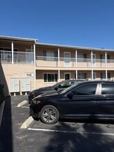 Apartments on Cass St. in San Diego, CA - Building Photo - Building Photo